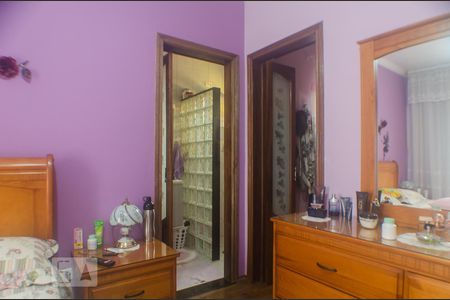 Apartamento à venda com 125m², 3 quartos e 2 vagas Apartamento à venda com 125m², 3 quartos e 2 vagasSuíte