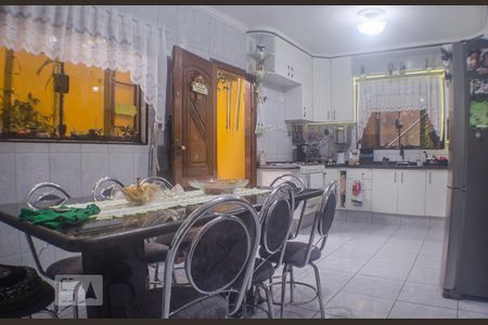 Apartamento à venda com 125m², 3 quartos e 2 vagas Apartamento à venda com 125m², 3 quartos e 2 vagasCozinha