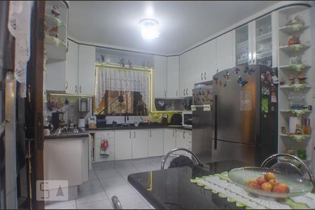 Apartamento à venda com 125m², 3 quartos e 2 vagas Apartamento à venda com 125m², 3 quartos e 2 vagasCozinha