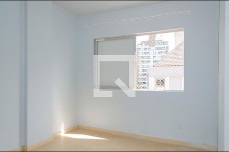 Quarto 01 de apartamento para alugar com 3 quartos, 137m² em Agronômica, Florianópolis