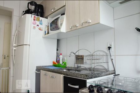 Cozinha de apartamento à venda com 2 quartos, 49m² em Parque Novo Mundo, São Paulo