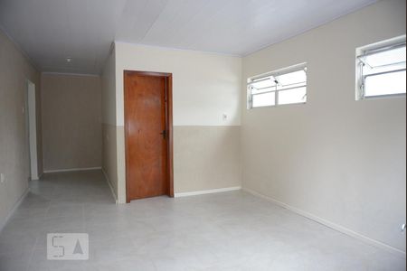 Sala de casa de condomínio para alugar com 1 quarto, 56m² em Niterói, Canoas