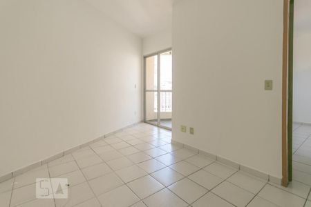 Sala de apartamento para alugar com 1 quarto, 50m² em Centro, Campinas