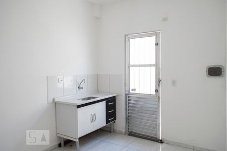 COZINHA de casa para alugar com 1 quarto, 25m² em Vila Dionisia, São Paulo