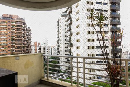 Varanda de apartamento à venda com 2 quartos, 90m² em Vila Andrade, São Paulo