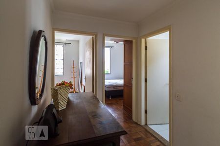 Corredor de apartamento para alugar com 3 quartos, 100m² em Paraíso, São Paulo