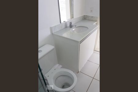 Detalhe banheiro de apartamento para alugar com 3 quartos, 70m² em Jardim Guanabara, Belo Horizonte