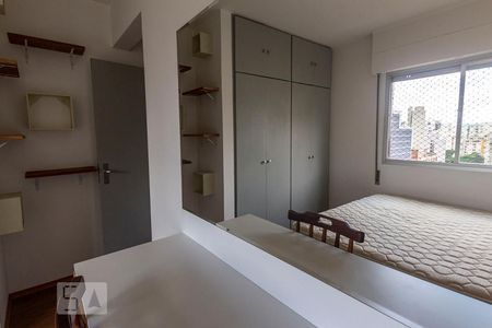 Banheiro de apartamento para alugar com 1 quarto, 42m² em Higienópolis, São Paulo