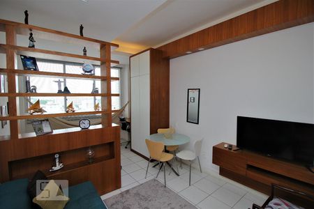 Sala de kitnet/studio à venda com 1 quarto, 40m² em Centro, Rio de Janeiro