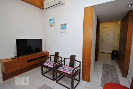 Sala de kitnet/studio à venda com 1 quarto, 40m² em Centro, Rio de Janeiro