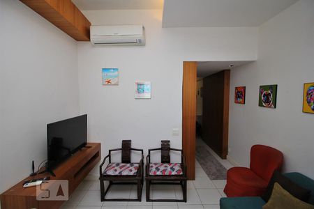 Sala de kitnet/studio à venda com 1 quarto, 40m² em Centro, Rio de Janeiro