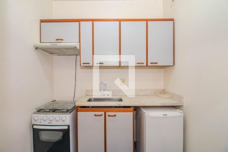 Cozinha de kitnet/studio para alugar com 1 quarto, 29m² em Bom Fim, Porto Alegre