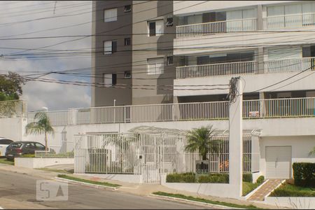 Fachada de apartamento à venda com 3 quartos, 75m² em Vila Caju, São Paulo