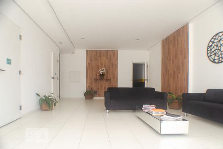 Hall de entrada de apartamento à venda com 3 quartos, 75m² em Vila Caju, São Paulo