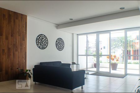 Hall de entrada de apartamento à venda com 3 quartos, 75m² em Vila Caju, São Paulo