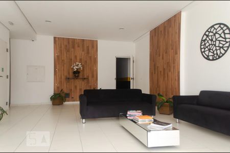 Hall de entrada de apartamento à venda com 3 quartos, 75m² em Vila Caju, São Paulo