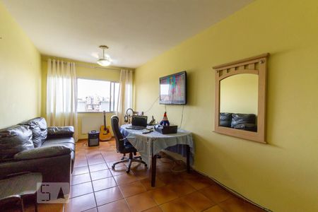 Apartamento à venda com 74m², 2 quartos e 1 vagaSala