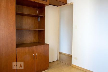 Quarto1_3 de apartamento para alugar com 2 quartos, 55m² em Parque Imperial, São Paulo