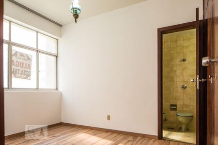 Quarto de apartamento à venda com 1 quarto, 40m² em Lourdes, Belo Horizonte