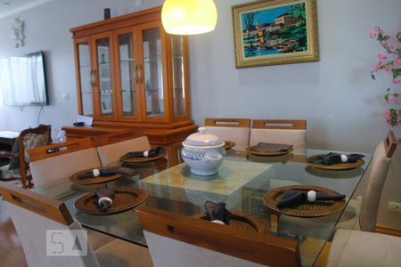 Sala de Jantar de casa para alugar com 4 quartos, 300m² em Jardim Maria Rosa, Taboão da Serra