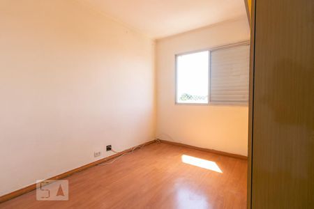 Quarto 1 de apartamento para alugar com 2 quartos, 56m² em Vila Esperança, São Paulo