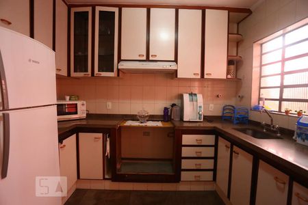 Cozinha de casa para alugar com 3 quartos, 171m² em Bela Vista, Osasco