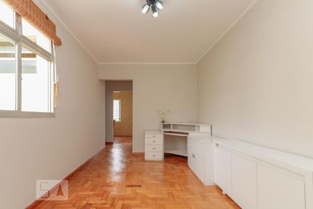 Sala  de apartamento para alugar com 2 quartos, 73m² em Vila Madalena, São Paulo