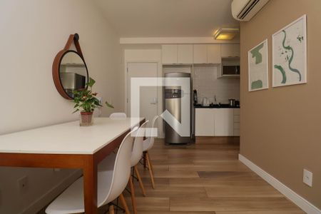 Sala de apartamento para alugar com 2 quartos, 59m² em Pinheiros, São Paulo