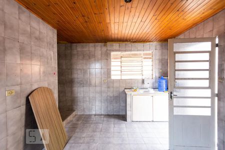 Cozinha de casa para alugar com 1 quarto, 55m² em Jardim Roberto, Osasco