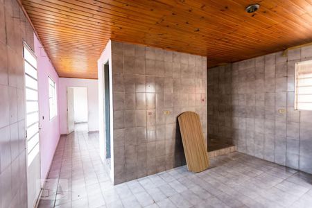 Cozinha de casa para alugar com 1 quarto, 55m² em Jardim Roberto, Osasco