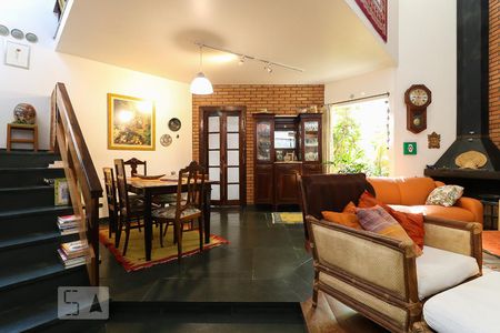 Sala de casa à venda com 3 quartos, 170m² em Jardim Ester Yolanda, São Paulo