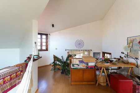 Sala de TV de casa à venda com 3 quartos, 170m² em Jardim Ester Yolanda, São Paulo