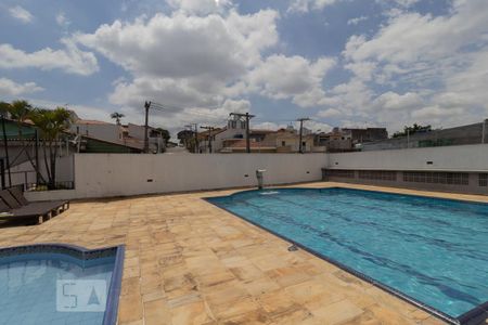 Apartamento à venda com 74m², 3 quartos e 2 vagas Apartamento à venda com 74m², 3 quartos e 2 vagasPiscina