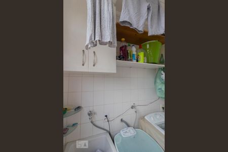 Apartamento à venda com 74m², 3 quartos e 2 vagas Apartamento à venda com 74m², 3 quartos e 2 vagasÁrea de Serviço
