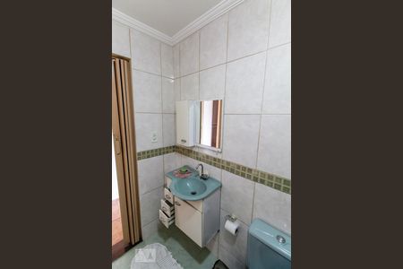 Banheiro de casa à venda com 2 quartos, 60m² em Jardim Santa Inês, Guarulhos