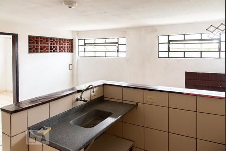 Casa para alugar com 40m², 2 quartos e sem vagaSala/Cozinha