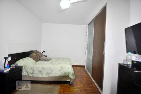 Suíte de casa à venda com 3 quartos, 250m² em Vila Adalgisa, Osasco