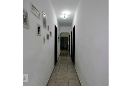 Corredor de casa à venda com 3 quartos, 250m² em Vila Adalgisa, Osasco