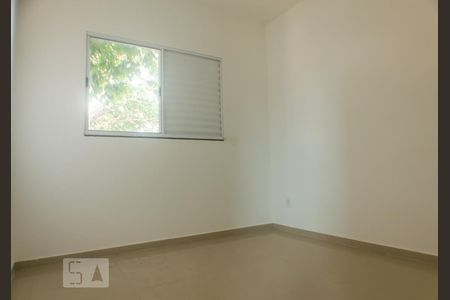 Quarto 2 de apartamento para alugar com 2 quartos, 40m² em Parque Boturussu, São Paulo
