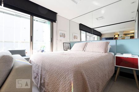 Sala/Quarto de kitnet/studio para alugar com 1 quarto, 44m² em Pinheiros, São Paulo