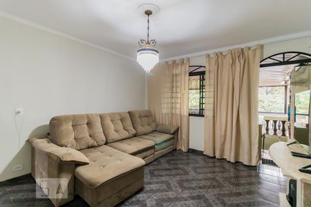 Sala 2 de casa para alugar com 2 quartos, 300m² em Cidade Antônio Estêvão de Carvalho, São Paulo