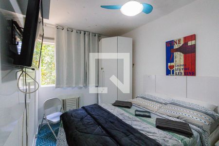 Quarto 1 de apartamento para alugar com 2 quartos, 50m² em Jacarepaguá, Rio de Janeiro