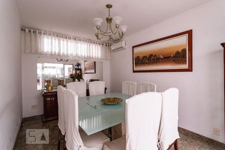 Sala de casa à venda com 4 quartos, 212m² em Planalto Paulista, São Paulo