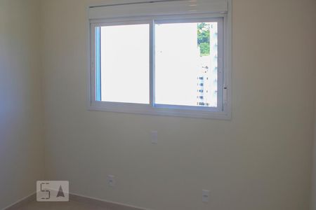 Quarto  de apartamento para alugar com 2 quartos, 76m² em Carvoeira, Florianópolis