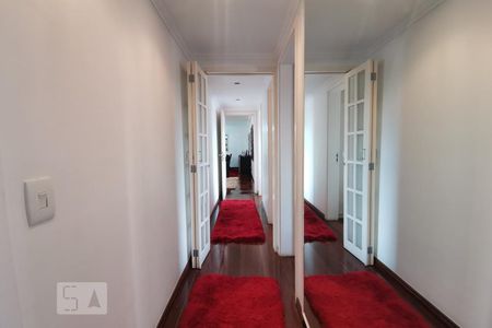 Corredor de apartamento à venda com 4 quartos, 190m² em Jardim Londrina, São Paulo