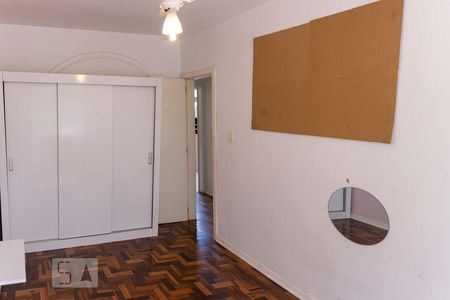 Quarto 1 de apartamento para alugar com 2 quartos, 52m² em Teresópolis, Porto Alegre