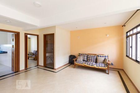 Sala de casa à venda com 4 quartos, 249m² em Jardim Sonia, São Paulo