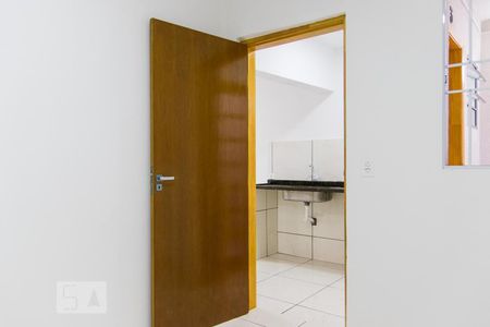 Quarto 1 de apartamento para alugar com 2 quartos, 40m² em Parque Novo Oratório, Santo André