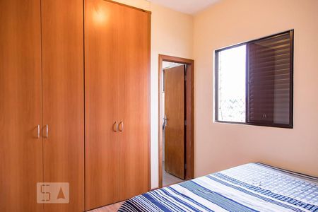 Suíte de apartamento para alugar com 3 quartos, 75m² em Dom Cabral, Belo Horizonte