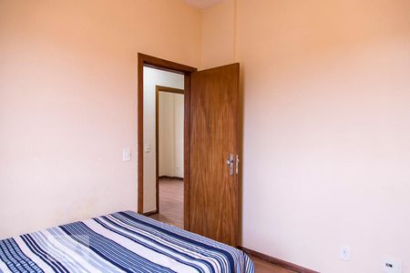 Suíte de apartamento para alugar com 3 quartos, 75m² em Dom Cabral, Belo Horizonte